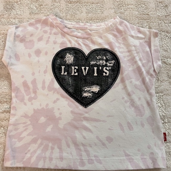 Levi's Pink and Black Heart Graphic Tee - Picture 1 of 6